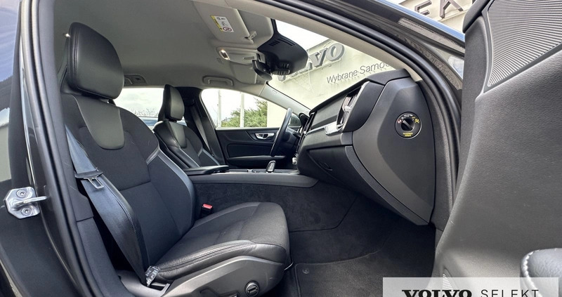 Volvo V60 cena 129900 przebieg: 116160, rok produkcji 2021 z Warszawa małe 352